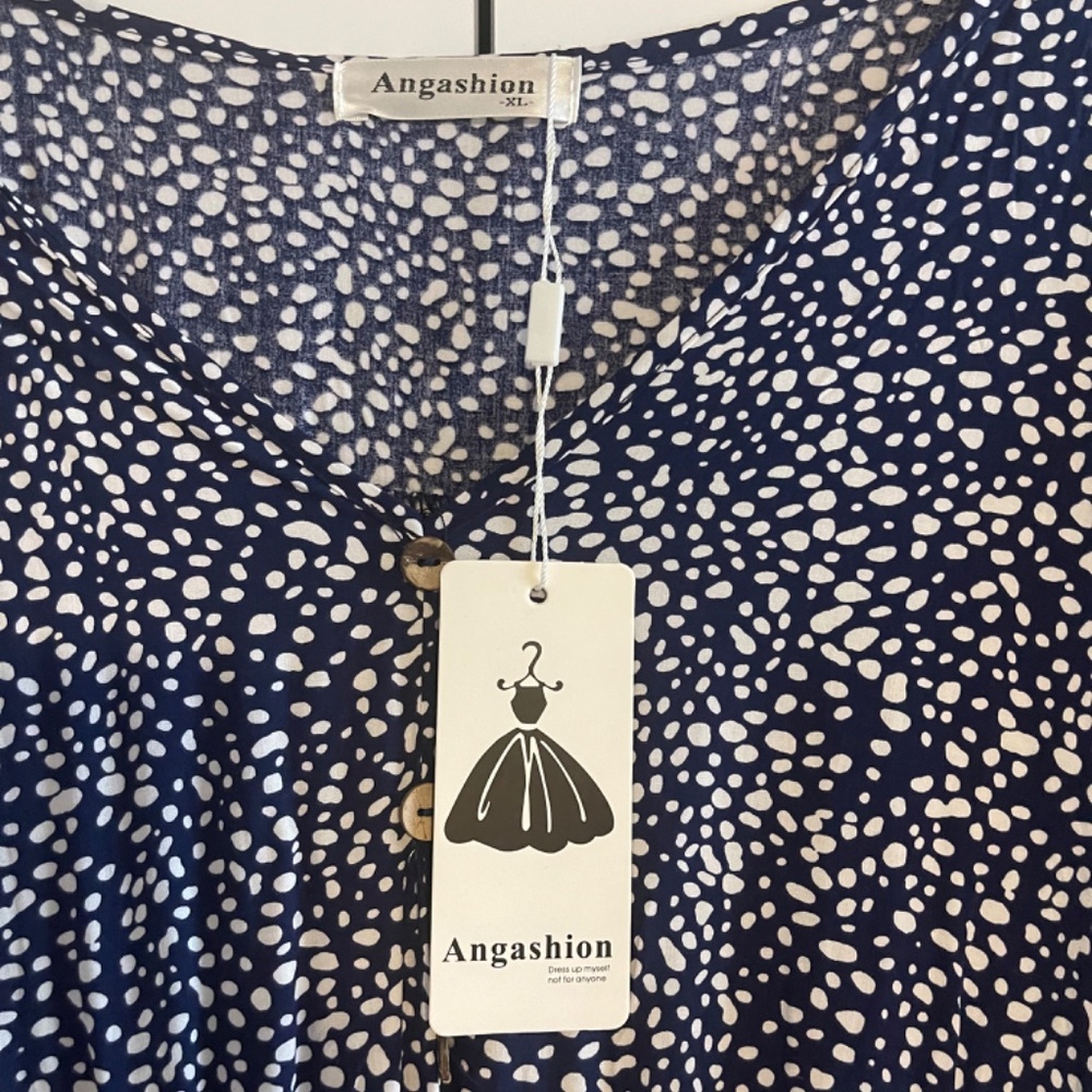 Dress - Picture 2 of 3